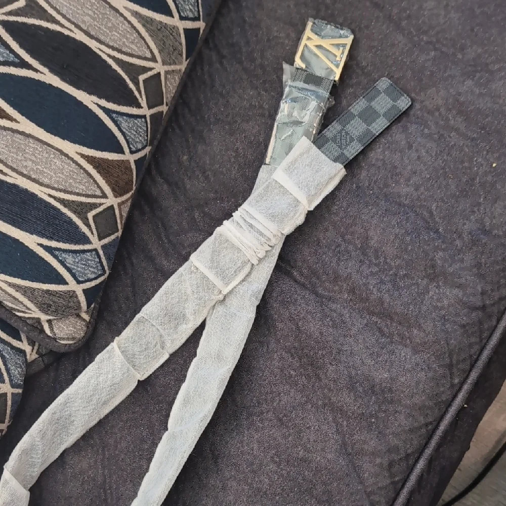 Louis Vuitton Black and Silver Monogram Belt - Picture 2 of 4